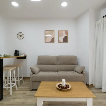 Apartman Paraiso Canteras - Beachfront Living! *