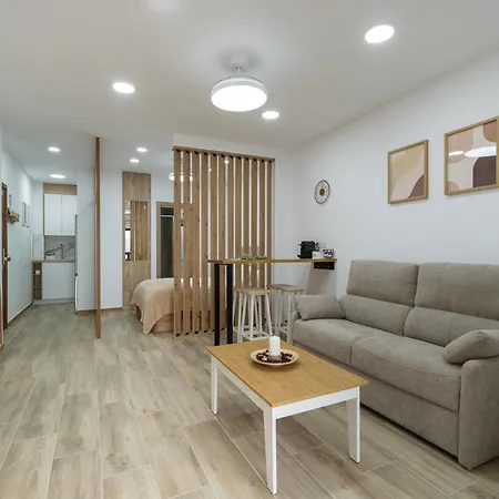Paraiso Canteras - Beachfront Living! *